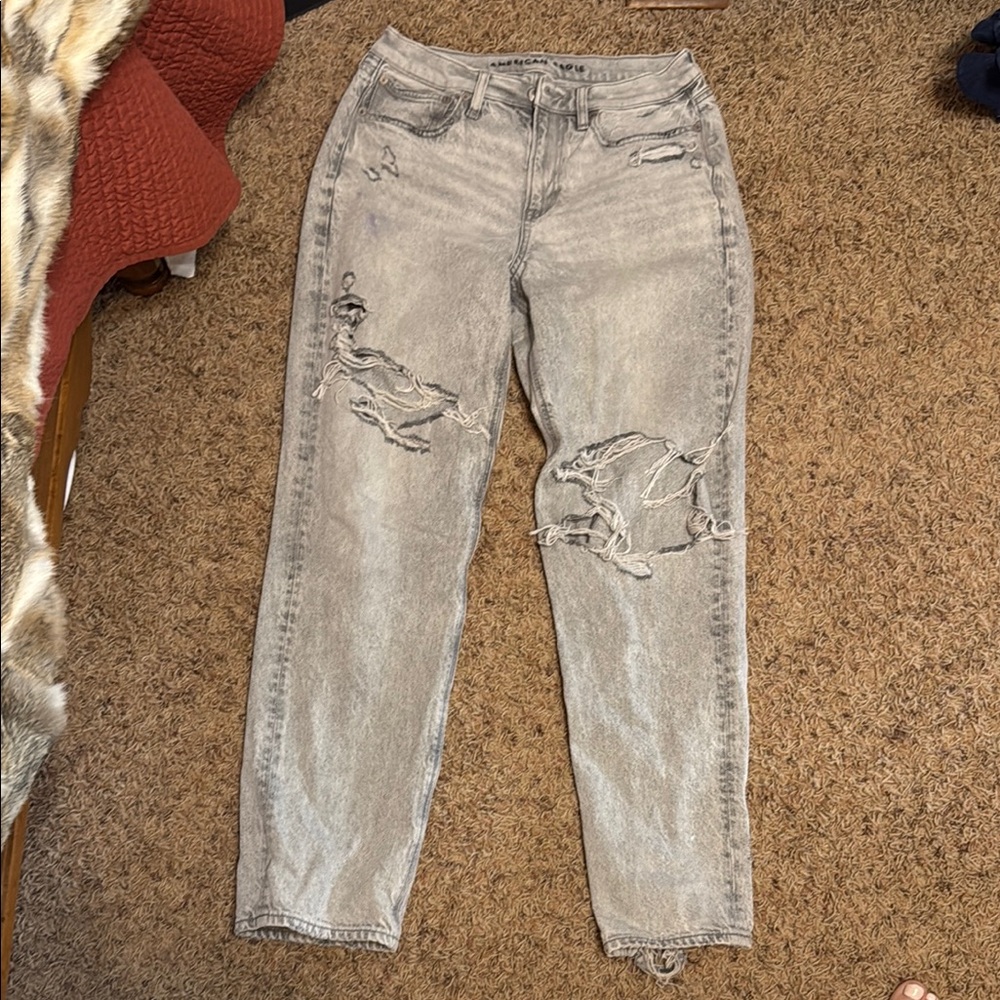 American Eagle Outfitters Gray Boyfriend Jeans Distressed